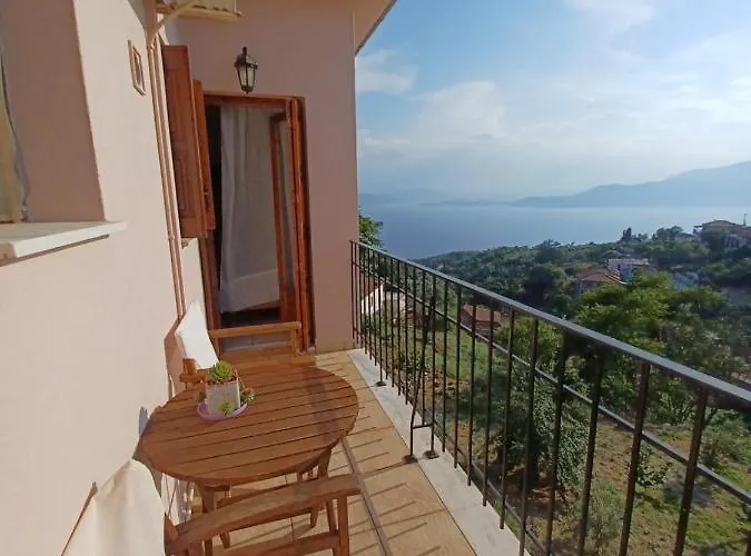 Maravelias בית הארחה