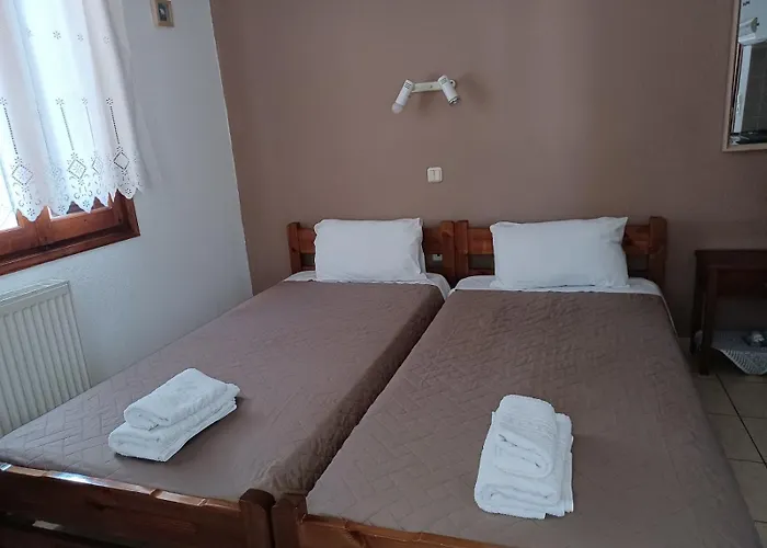 בית הארחה Maravelias 3*